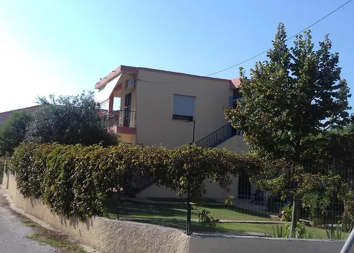 Klementine's House Апартаменты Скала-Каллирахис